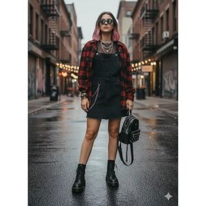 OVERALL SKIRT  Girls Size 14-16 ‎ black denim w/ adjustable straps preppy/grunge